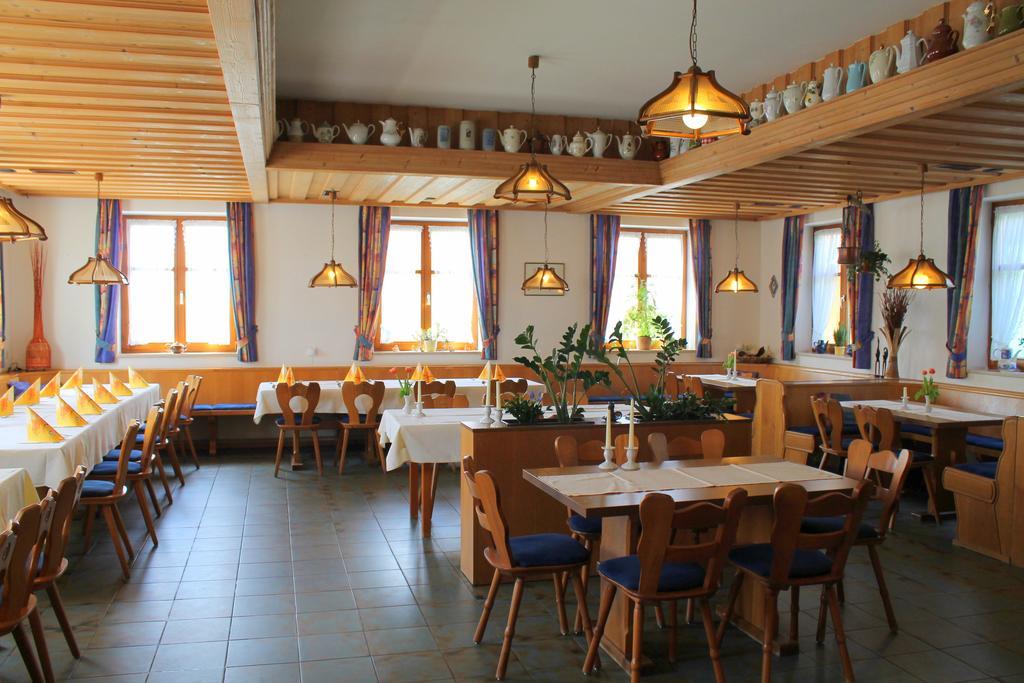 Gasthaus Zur Linde Gebsattel Экстерьер фото