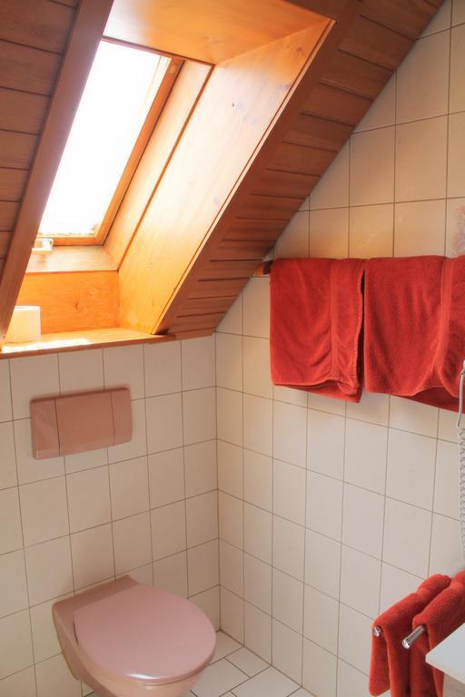Gasthaus Zur Linde Gebsattel Номер фото